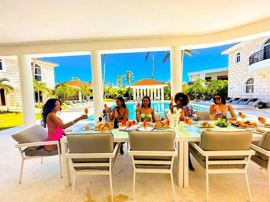 10Br Beach Villa Andiamo With Chef, Jacuzzi & Maid Punta Cana